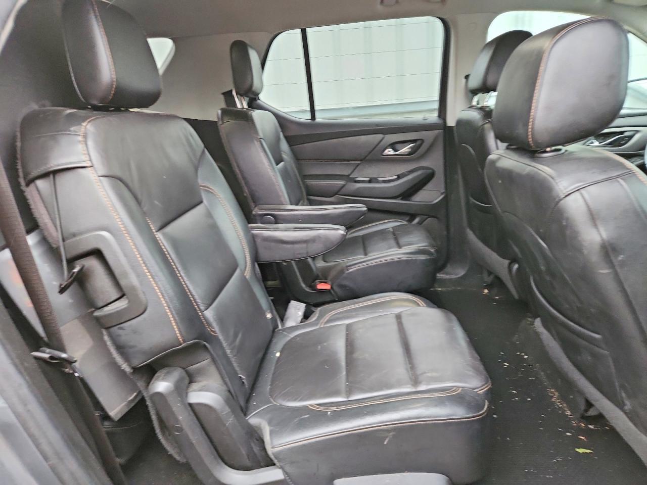 2018 Chevrolet Traverse lt