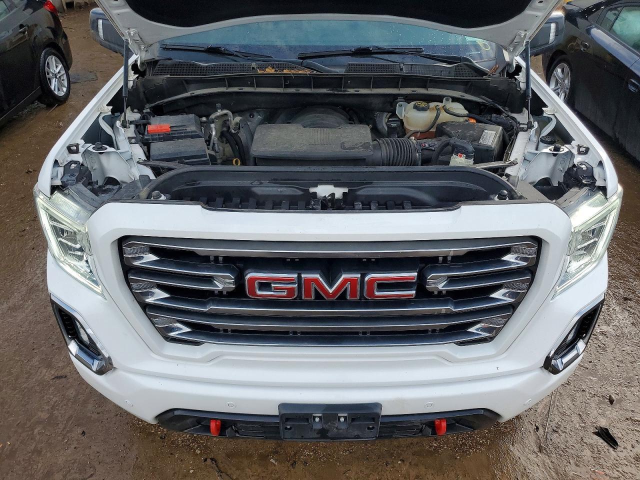 2021 GMC Sierra K1500 AT4