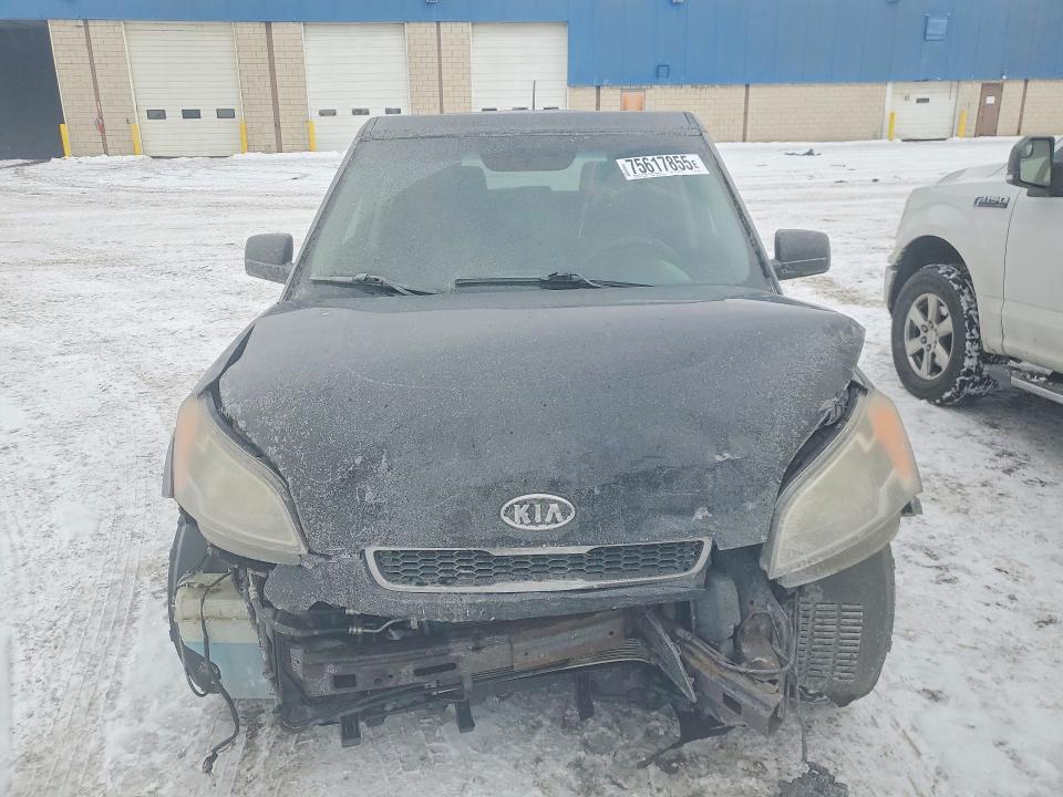 2011 KIA Soul +