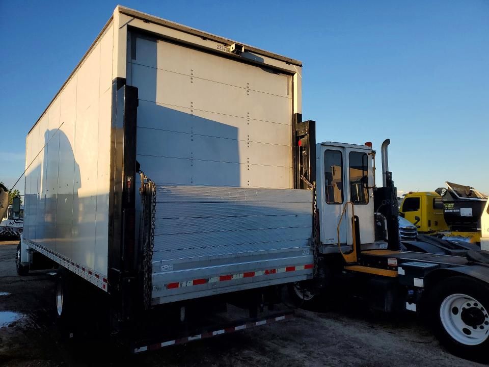 2019 Freightliner Business Class M2 box Truck