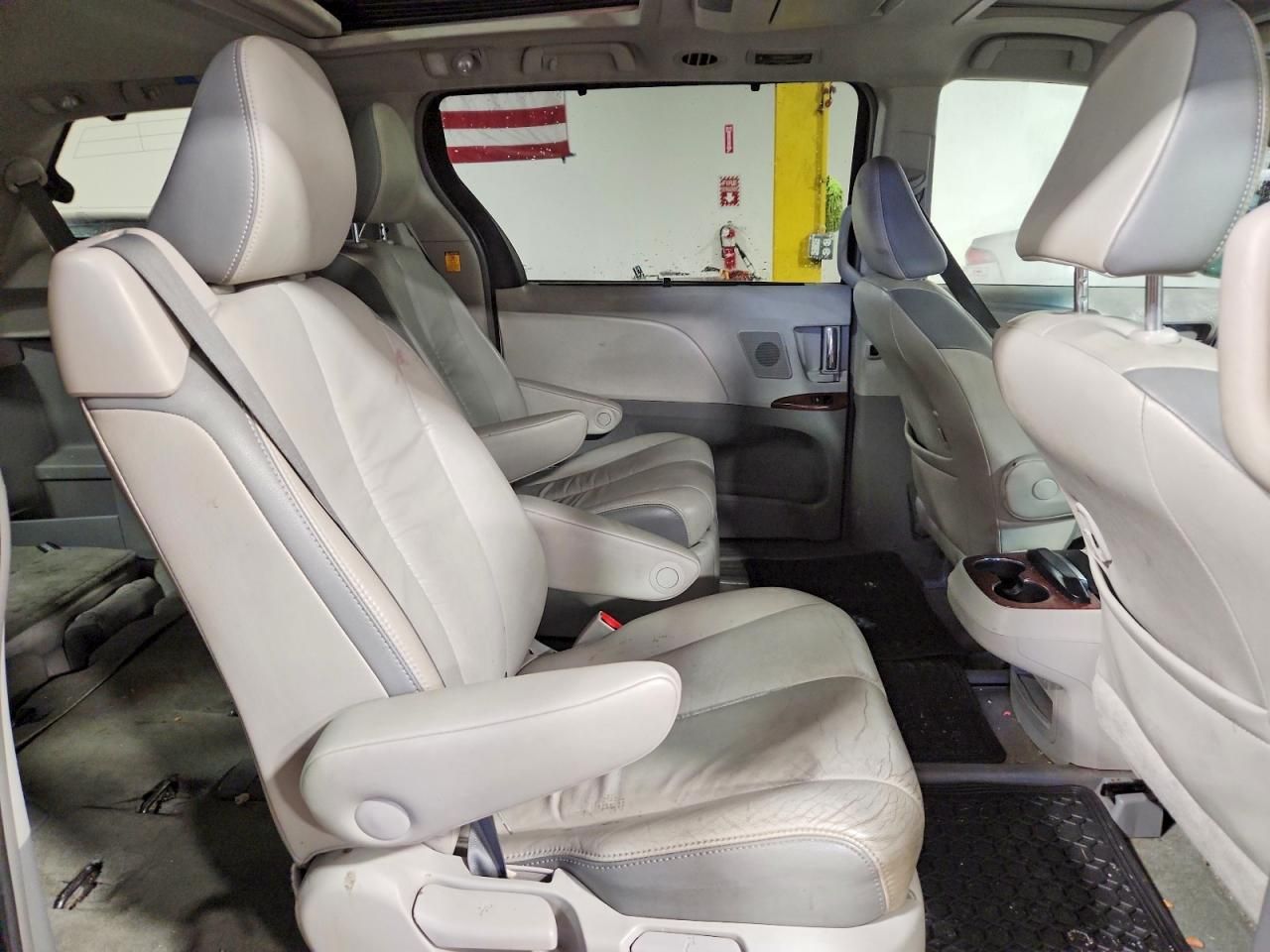 2012 Toyota Sienna