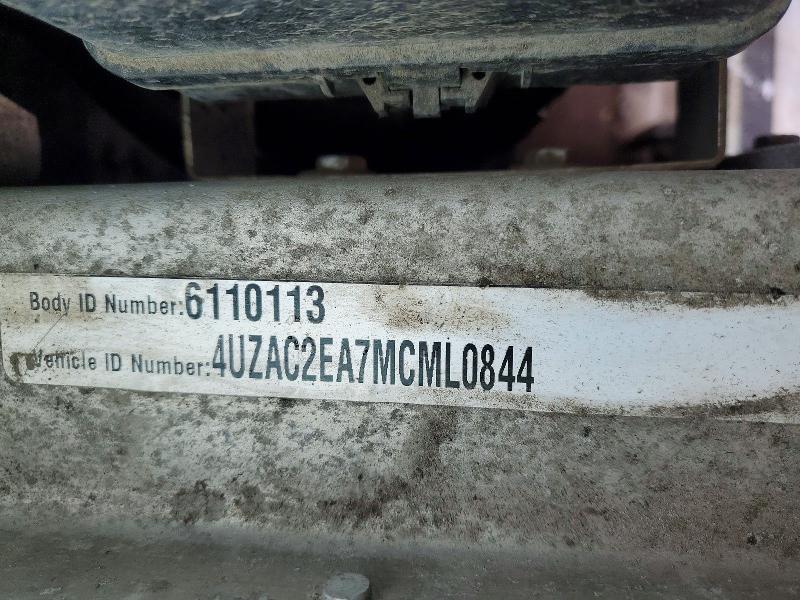 2021 Freightliner Chassis m Line Walk-in van