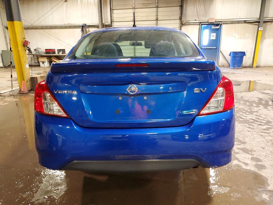 2015 Nissan Versa 1.6 sv