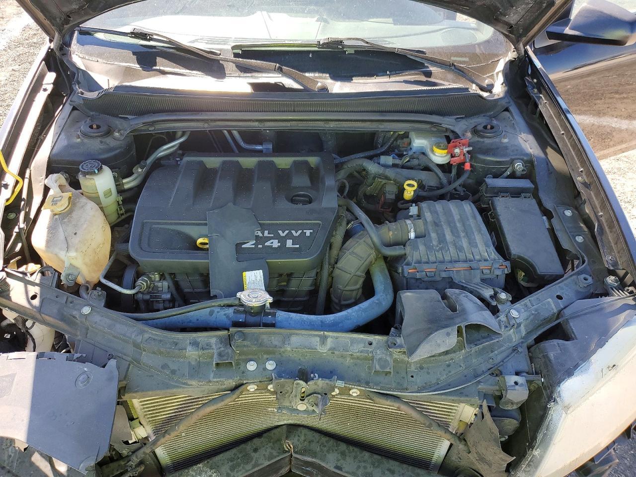 2013 Dodge Avenger se