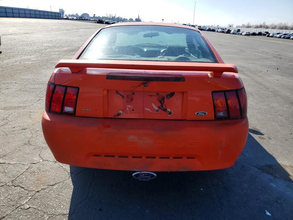 2004 Ford Mustang