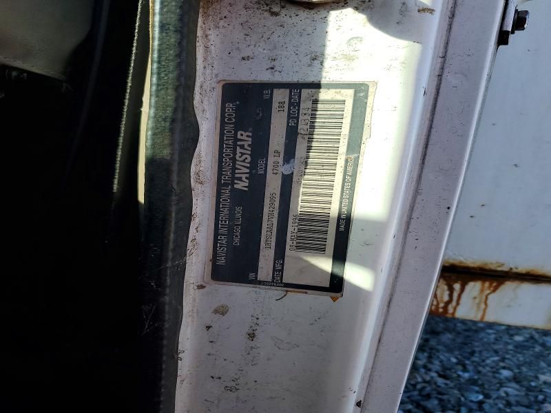 1997 International 4700 Chipper Truck