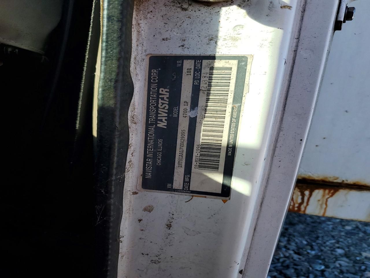 1997 International 4700 Chipper Truck