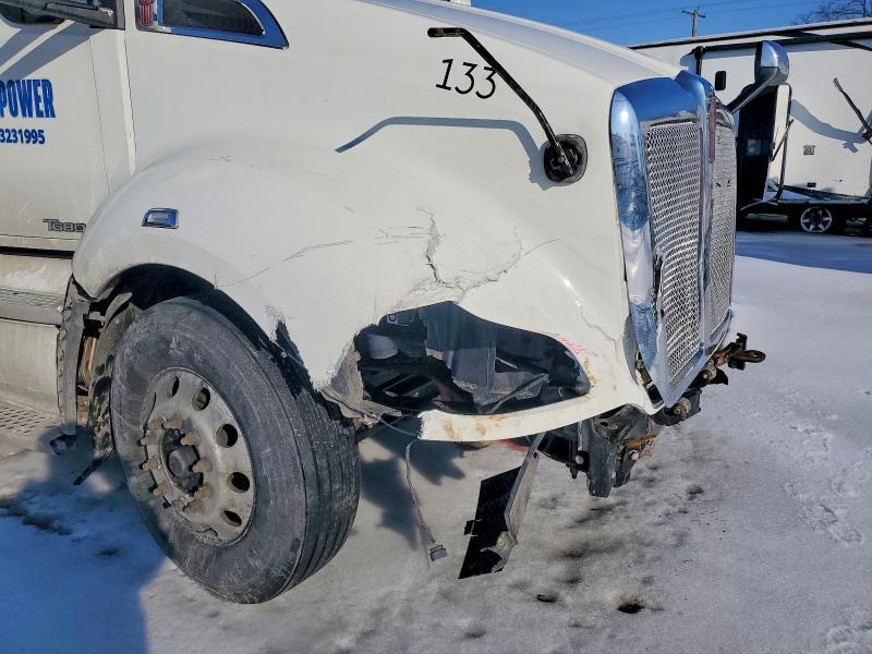 2021 Kenworth T680 Semi Truck