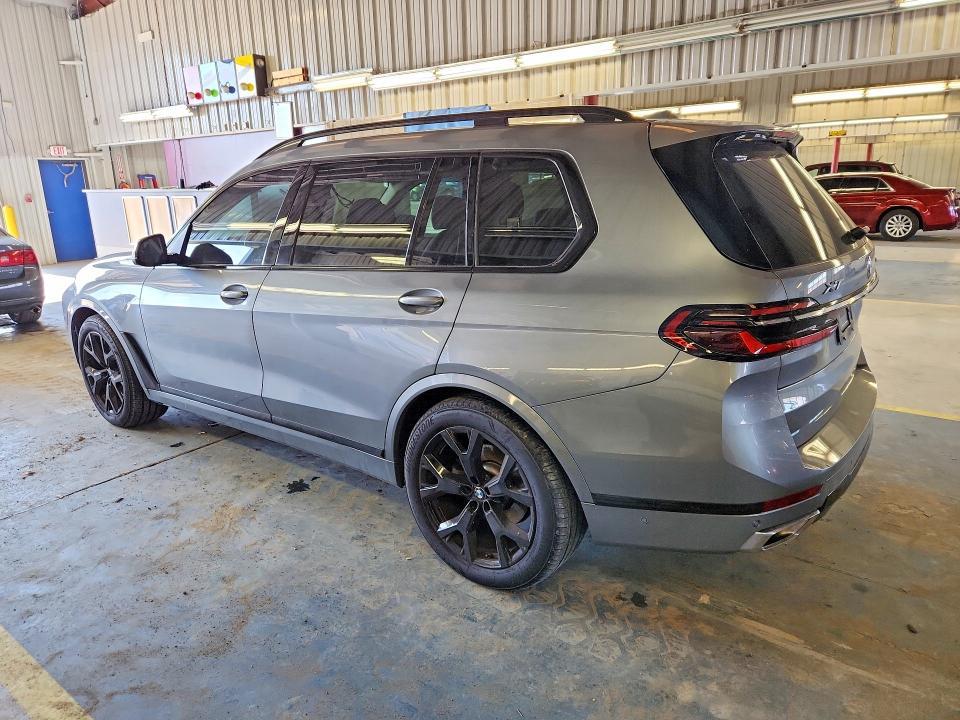 2025 BMW X7 Xdrive40i