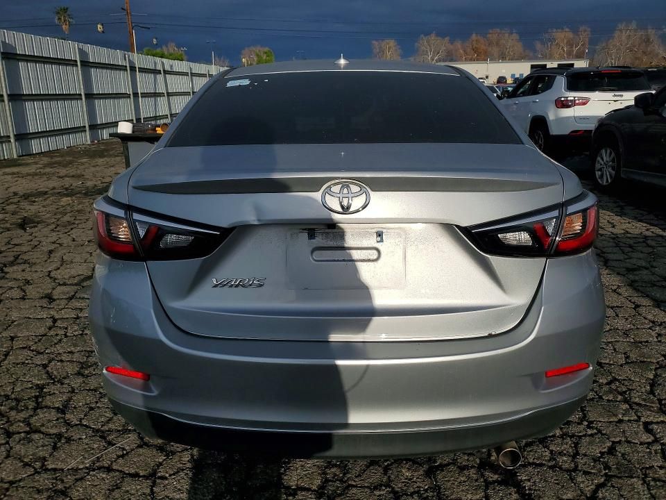 2019 Toyota Yaris l