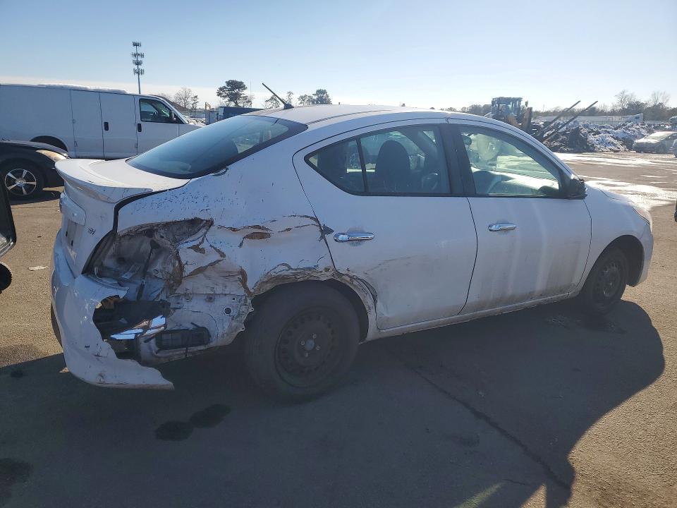 2017 Nissan Versa 1.6 sv
