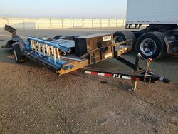 Salvage trucks for sale at Bakersfield, CA auction: 2016 Pjmfg 2016 PJ Equipment Trailer