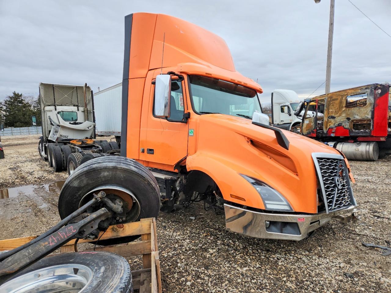 2020 Volvo VNL Semi Truck