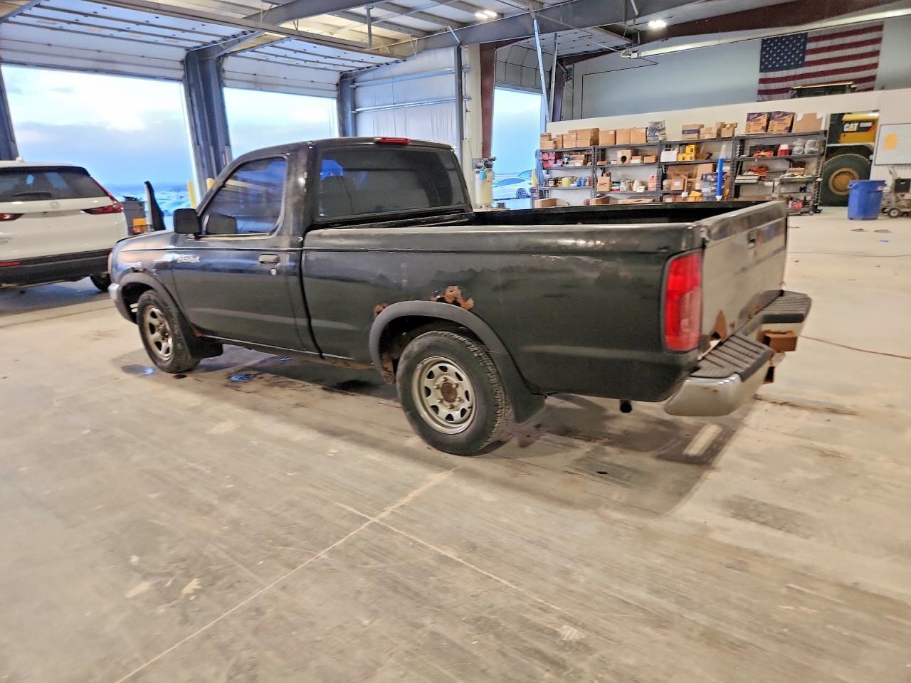 2000 Nissan Frontier xe