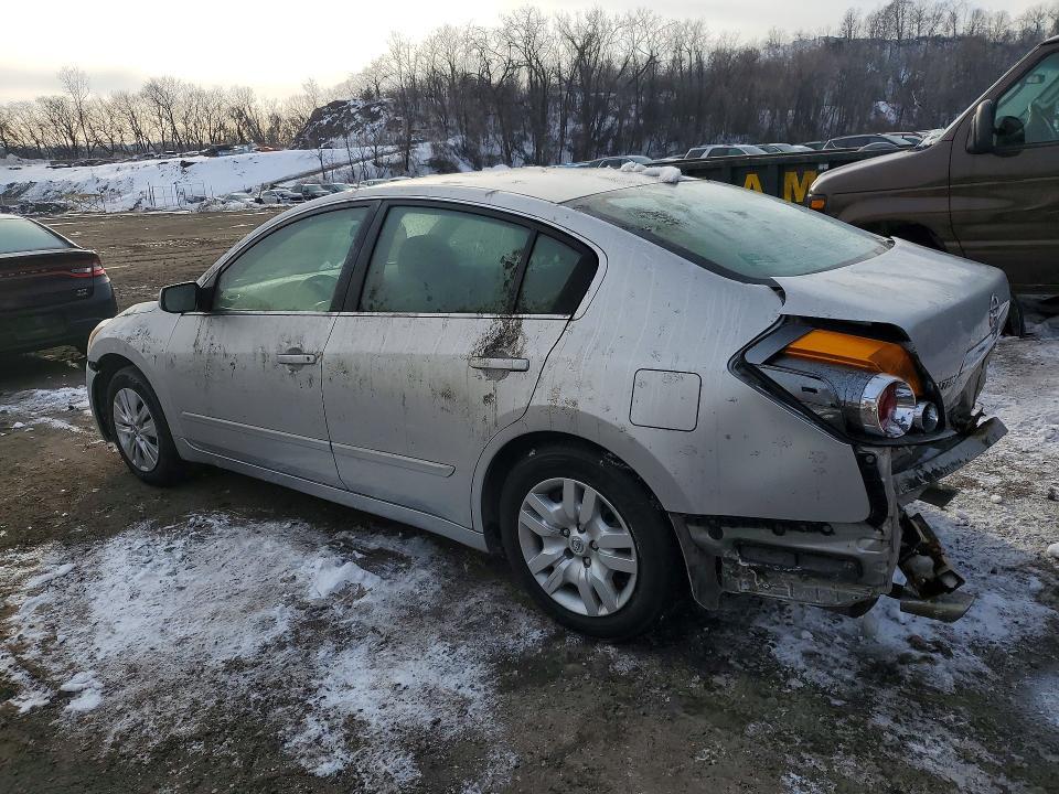2010 Nissan Altima Base