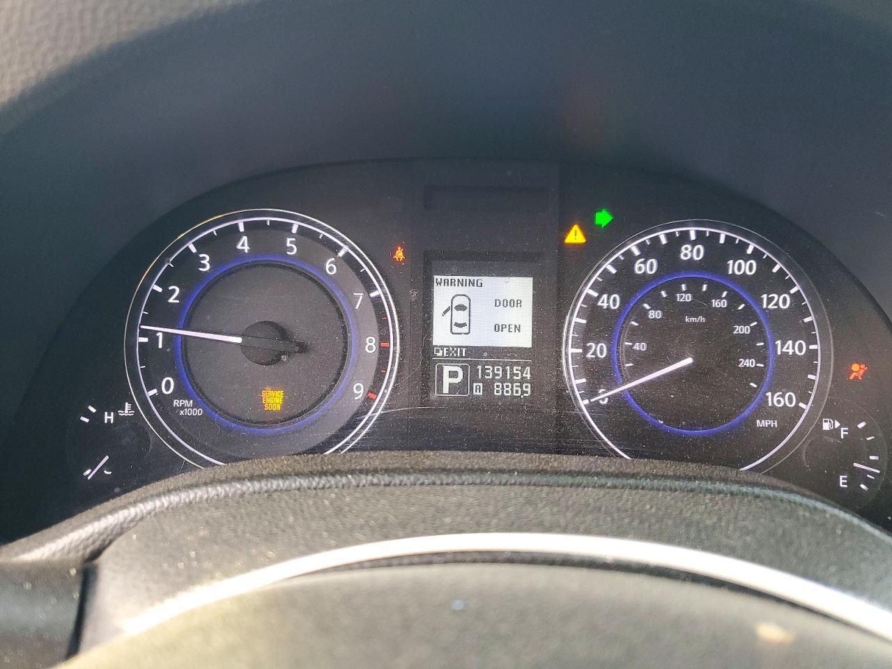 2015 Infinity Q40