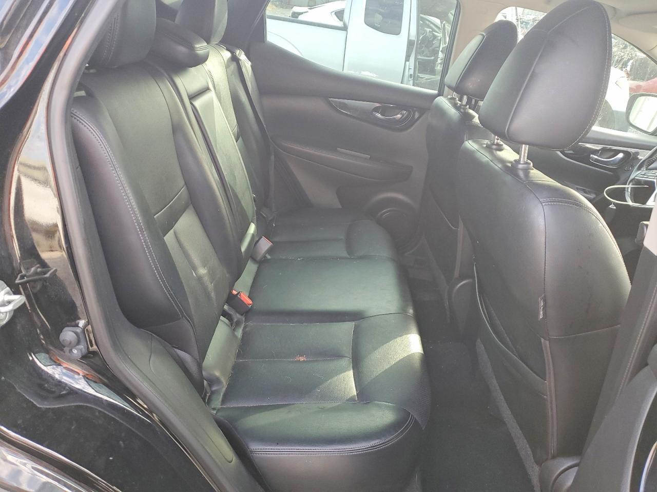2018 Nissan Rogue Sport s