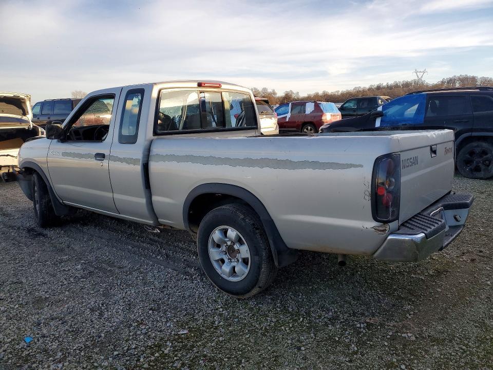1998 Niss Frontier King Cab XE