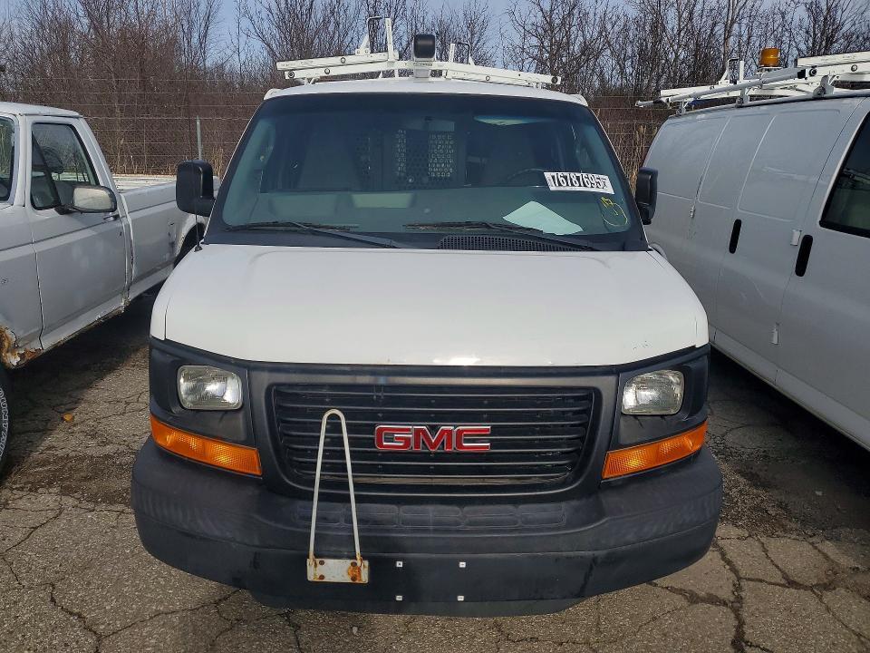 2016 GMC Savana 2500 Cargo Utility / Service van