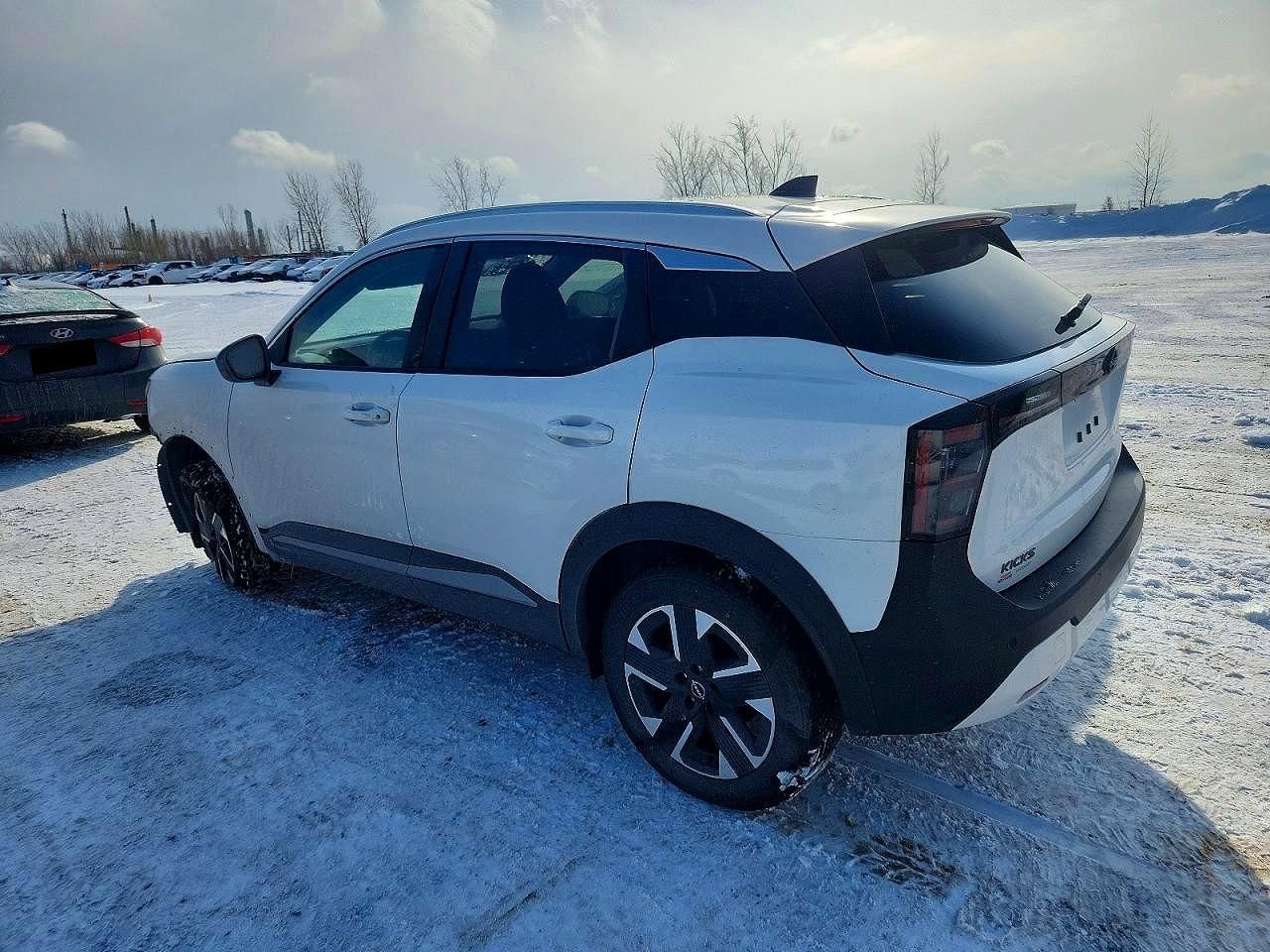 2026 Nissan Kicks sv