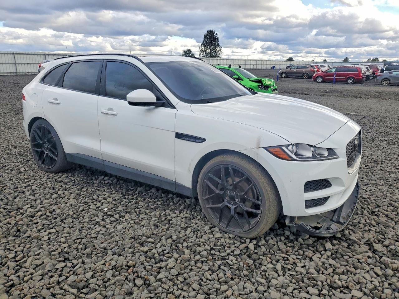 2017 Jaguar F-pace Premium