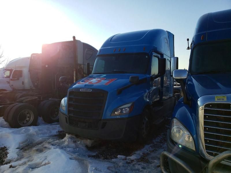 2020 Freightliner Cascadia 126 Semi Truck