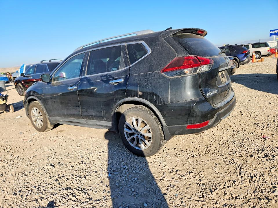 2020 Nissan Rogue sv