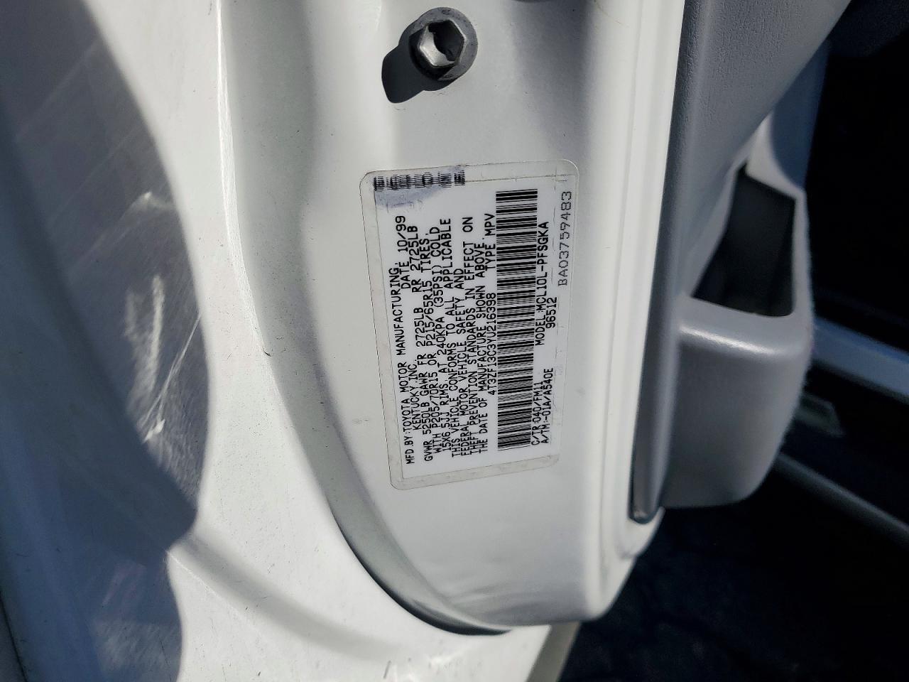 2000 Toyota Sienna le