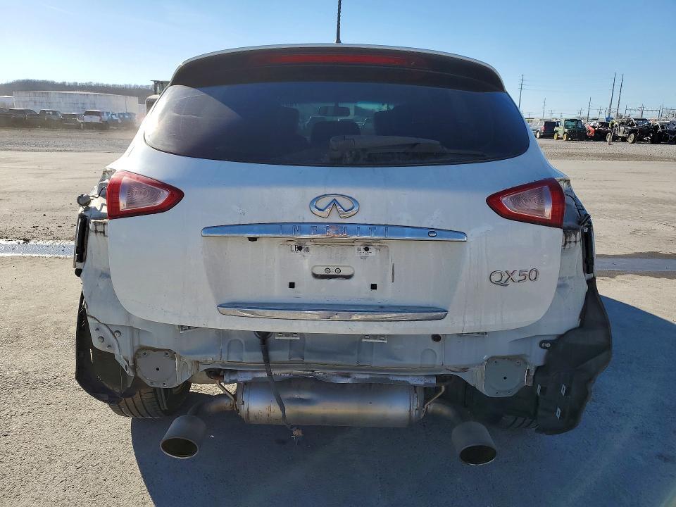 2017 Infinity Qx50 Base