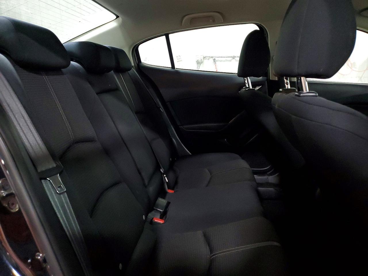 2017 Mazda 3 Sport