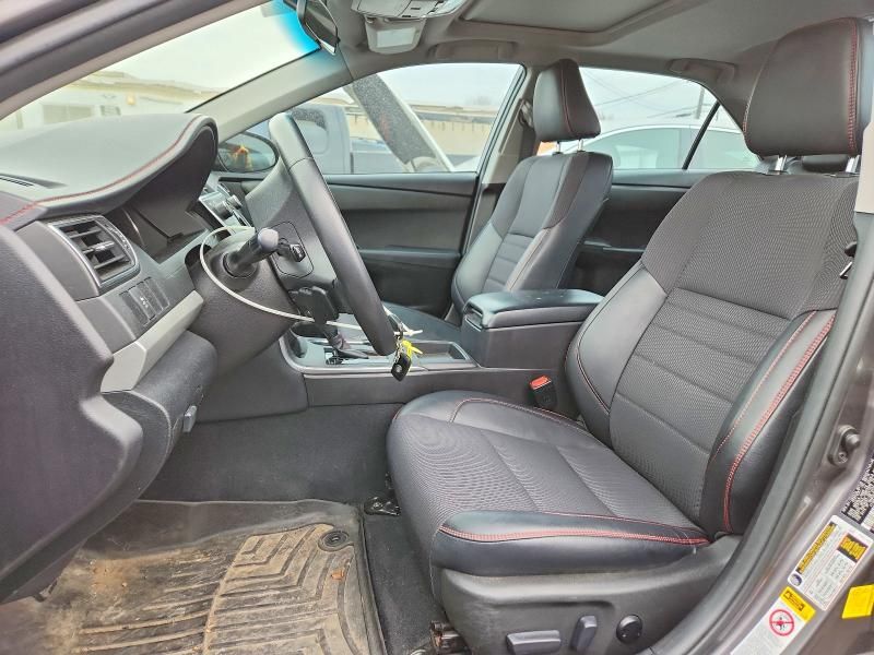 2016 Toyota Camry le