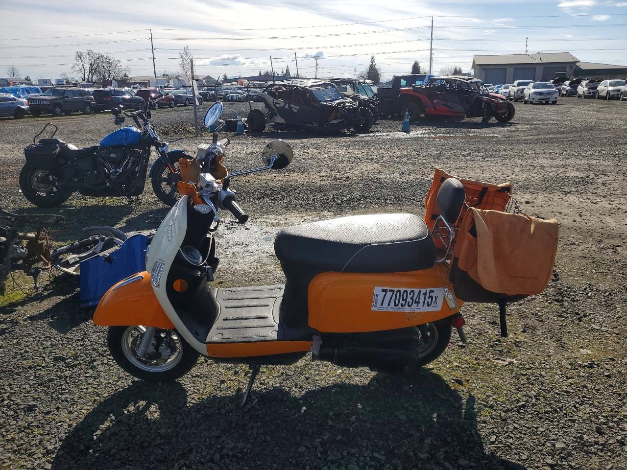2021 Genuine Scooter Co. Buddy Kick