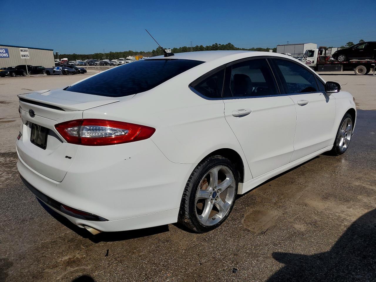 2014 Ford Fusion se