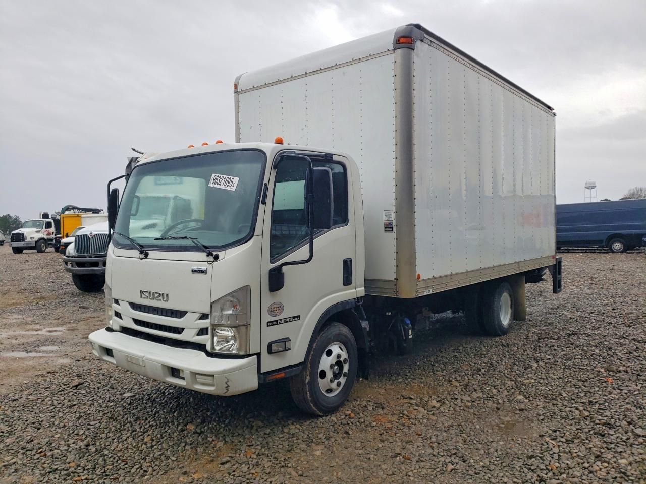2017 Isuzu NPR HD BOX Truck