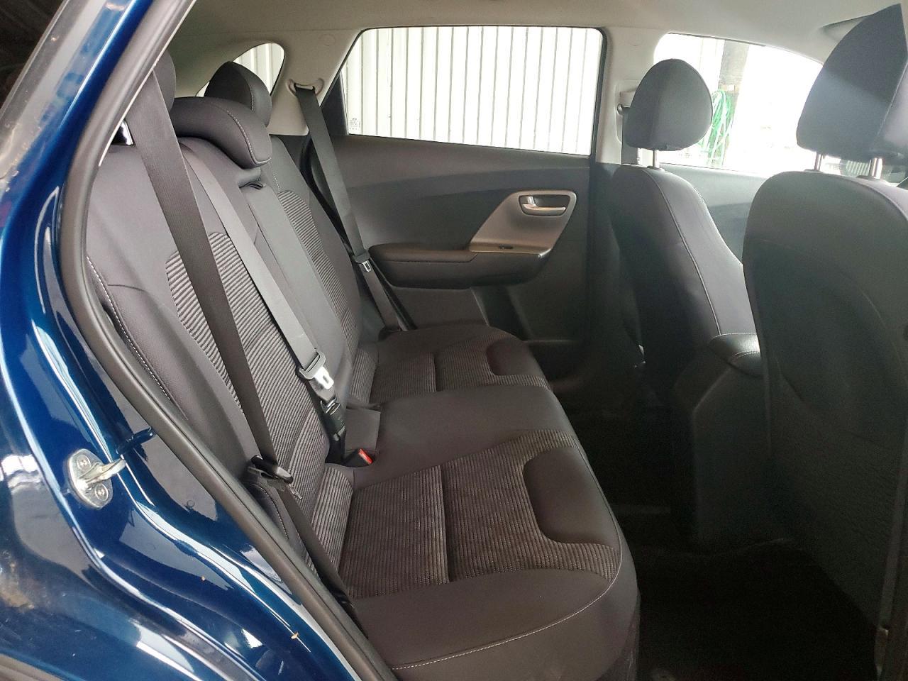 2017 KIA Niro lx