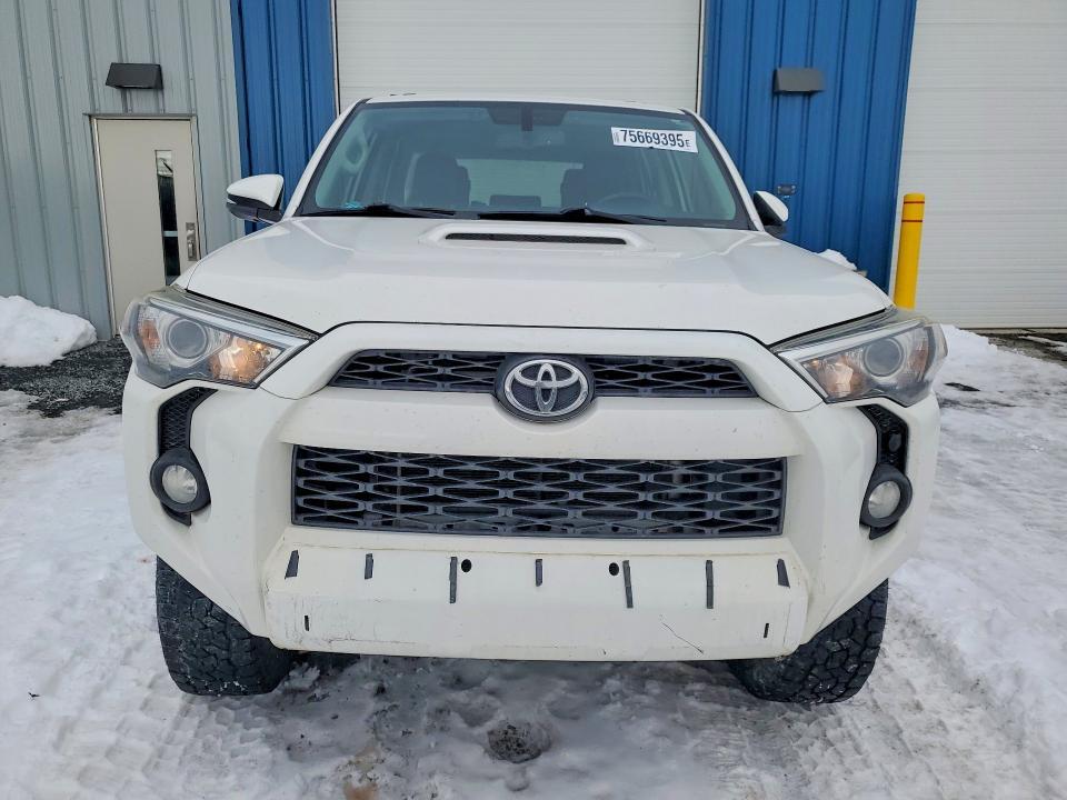 2014 Toyota 4runner SR5