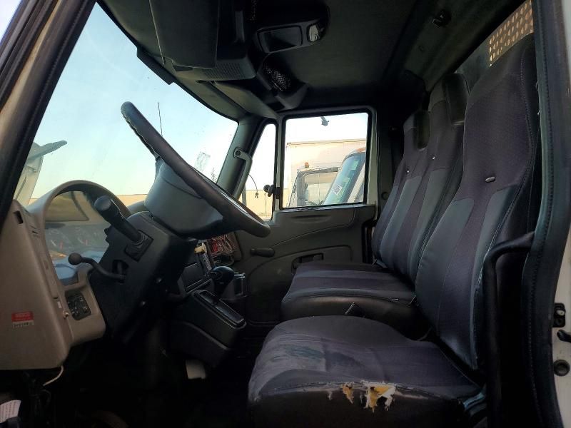 2013 International 4300 Flatbed Truck