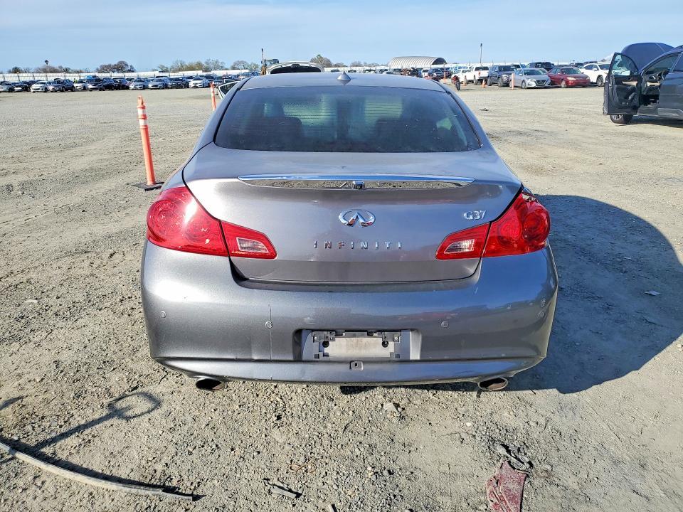 2013 Infiniti G37 Sedan Journey