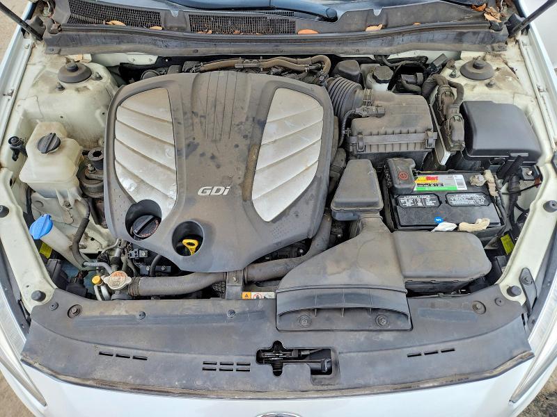 2014 KIA Cadenza Premium