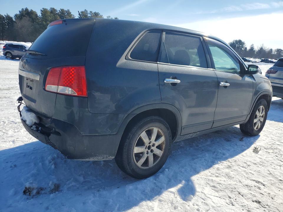 2013 KIA Sorento lx