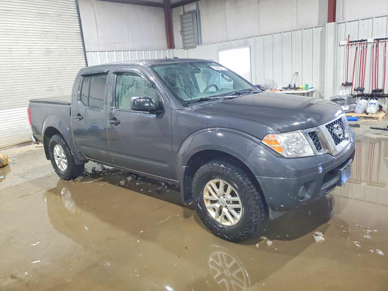 2015 Nissan Frontier s