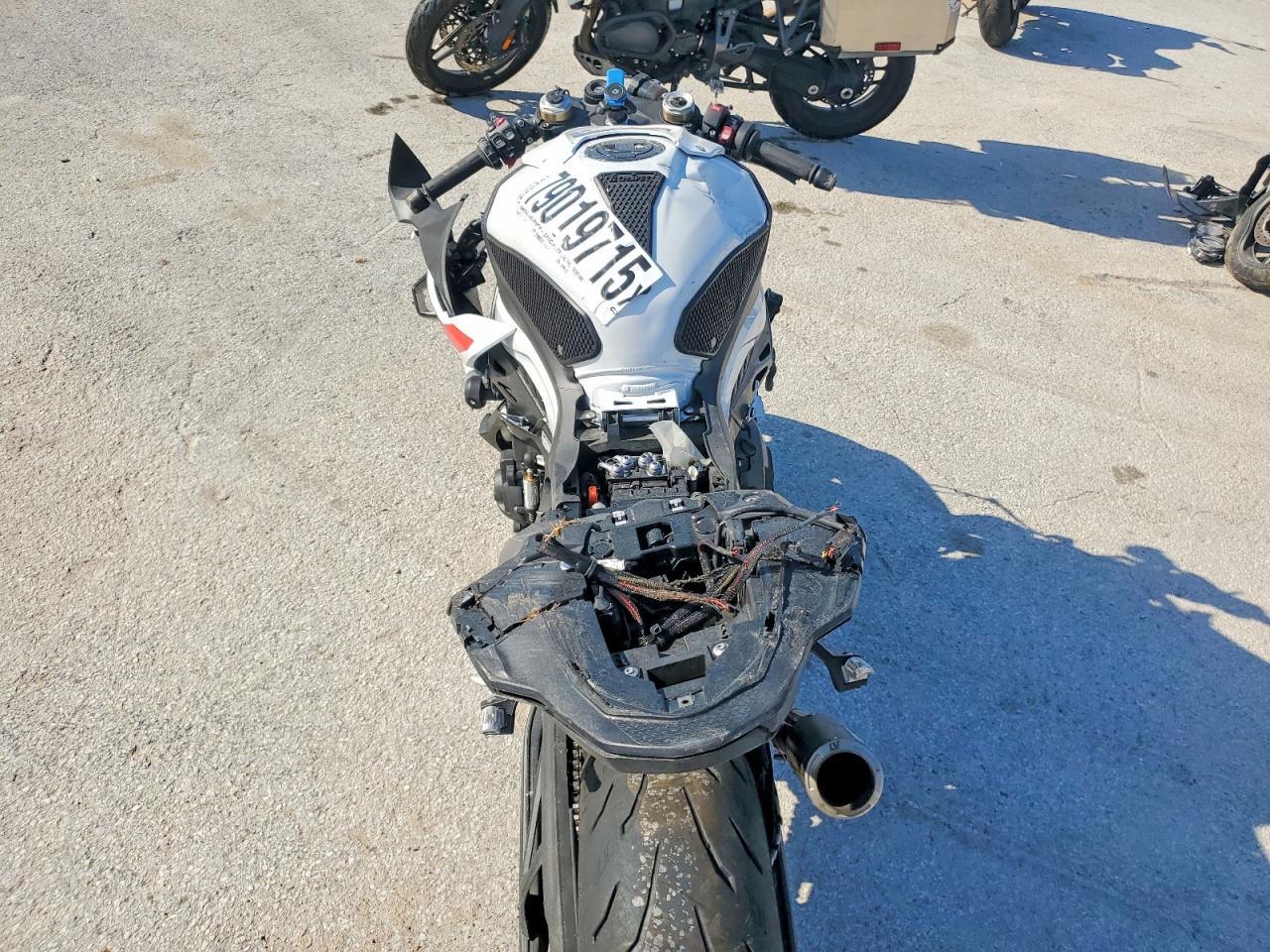 2024 BMW S 1000 RR