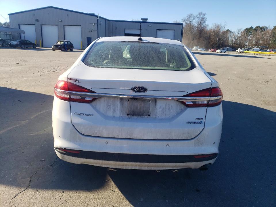 2018 Ford Fusion se Hybrid