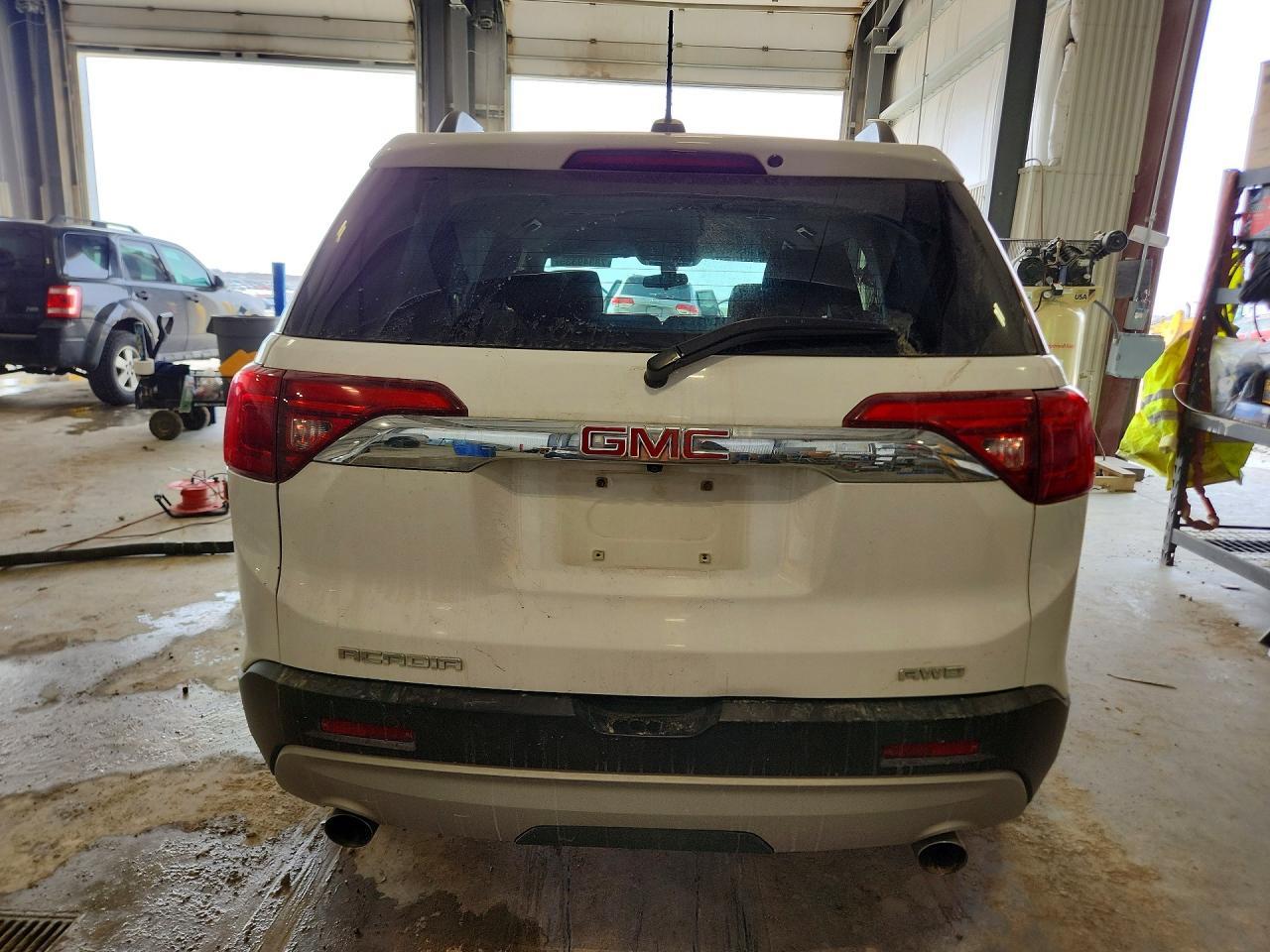2017 GMC Acadia sle