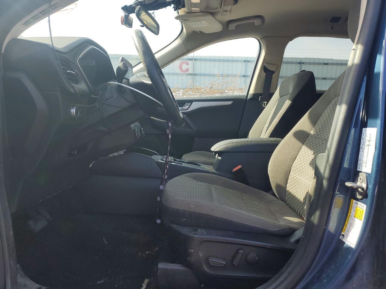 2020 Ford Escape se