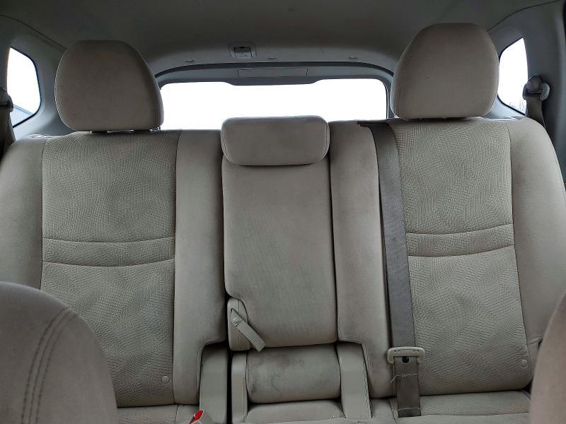 2015 Nissan Rogue s