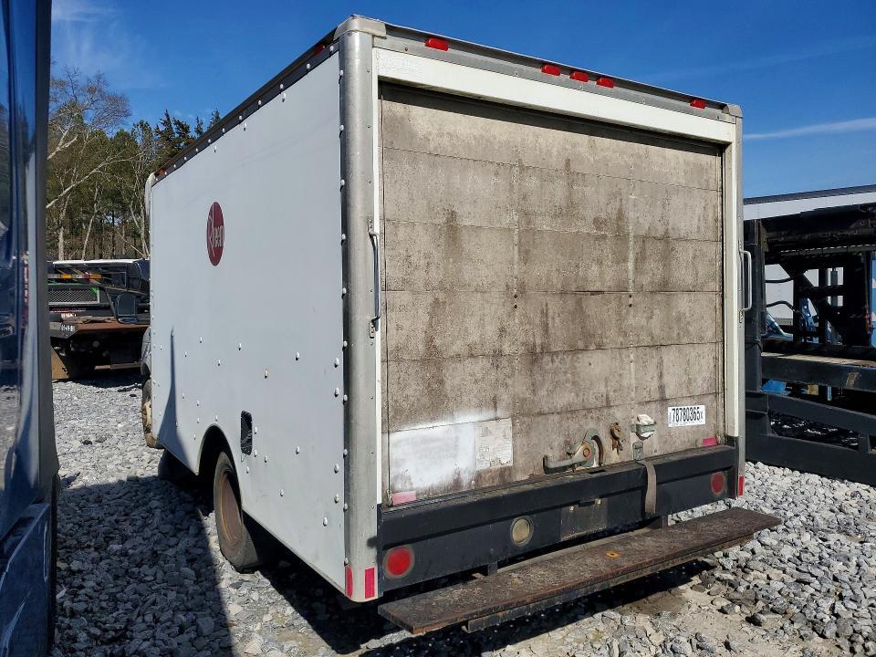 2004 Ford E350 Delivery Truck