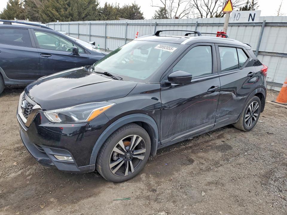 2019 Nissan Kicks sr
