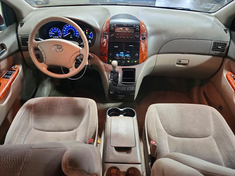 2010 Toyota Sienna xle