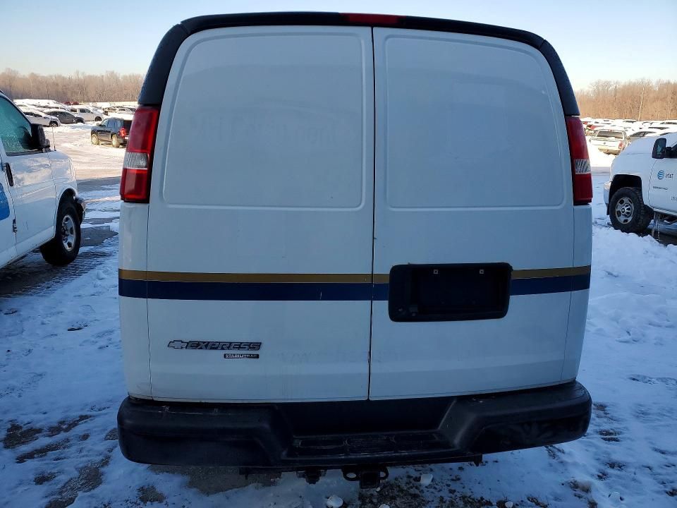 2015 Chevrolet Express 3500 Utility / Service van